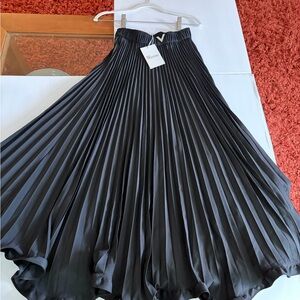 RED Valentino Black A-Line Pleated Skirt